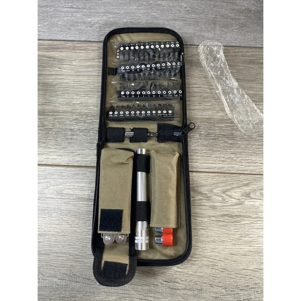 Grabber International Pocket Tool Box Flashlight Set Unisex OS Tan  19-In-1